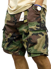 Men's Cotton Camouflage Multi-Pocket Loose Cargo Shorts with Belt
